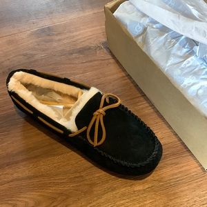 Brand new, never worn Ugg slippers!